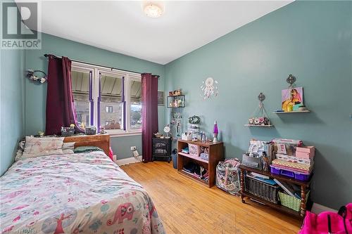 32 Ormonde Avenue, St. Catharines, ON - Indoor Photo Showing Bedroom