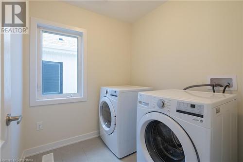 27 Aviron Crescent, Welland, ON - Indoor Photo Showing Laundry Room