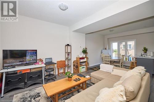 19 Picardy Drive Unit# 2, Stoney Creek, ON - Indoor Photo Showing Living Room