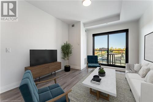 3120 Regional Road 56 Unit# 301, Hamilton, ON - Indoor Photo Showing Living Room