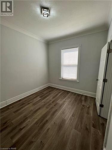 44 Madison Avenue, Hamilton, ON - Indoor Photo Showing Other Room