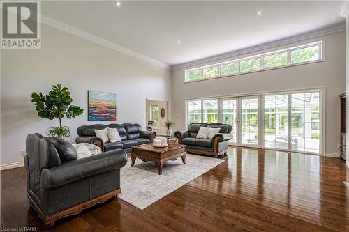 53 Ranch Road, Brantford, ON - Indoor Photo Showing Living Room