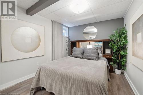 33 Leslie Drive, Stoney Creek, ON - Indoor Photo Showing Bedroom