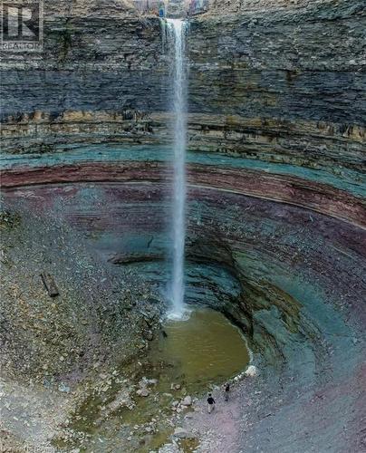 The devils punch bowl waterfall at end of street - 33 Leslie Drive, Stoney Creek, ON - Outdoor With Body Of Water With View