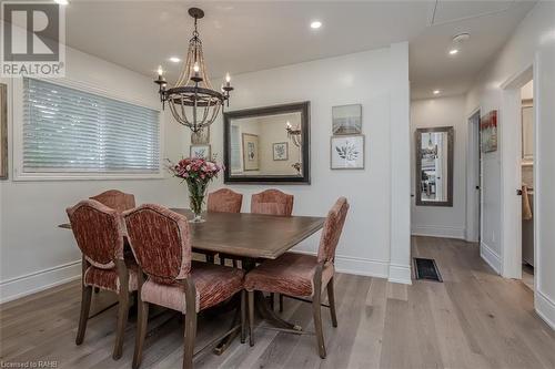 483 Walnut Crescent, Burlington, ON - Indoor Photo Showing Dining Room