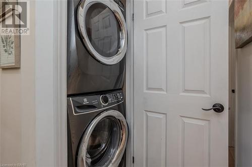 483 Walnut Crescent, Burlington, ON - Indoor Photo Showing Laundry Room