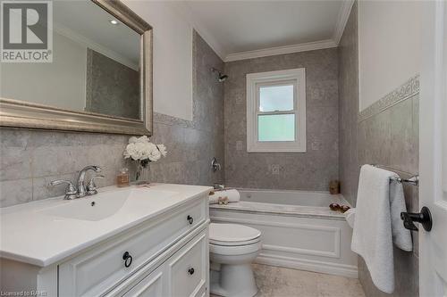 483 Walnut Crescent, Burlington, ON - Indoor Photo Showing Bathroom