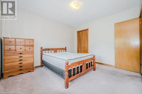 967 Mohawk Road E, Hamilton, ON - Indoor Photo Showing Bedroom