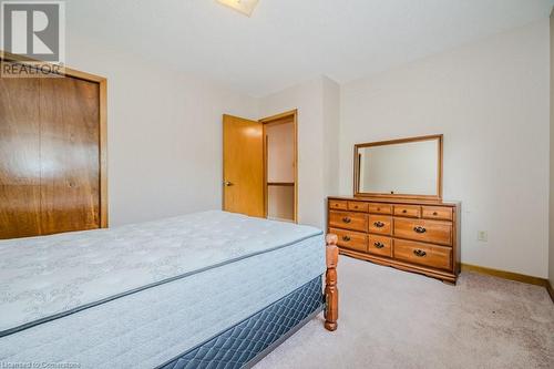 967 Mohawk Road E, Hamilton, ON - Indoor Photo Showing Bedroom