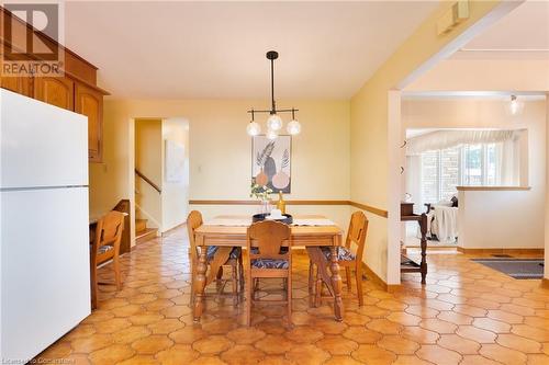 Charming eat-in breakfast area - 185 Nugent Drive, Hamilton, ON - Indoor Photo Showing Dining Room