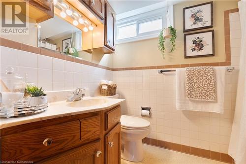 Large 4 piece main bathroom - 185 Nugent Drive, Hamilton, ON - Indoor Photo Showing Bathroom