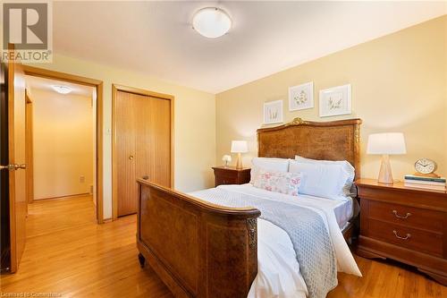 Window that floods in natural light - 185 Nugent Drive, Hamilton, ON - Indoor Photo Showing Bedroom