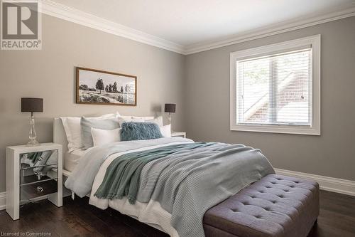 389 Belvenia Road, Burlington, ON - Indoor Photo Showing Bedroom