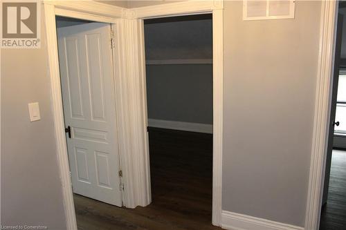 574 Clark Avenue, Burlington, ON - Indoor Photo Showing Other Room