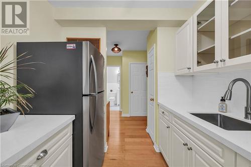 1377 Lakeshore Road Unit# 108, Burlington, ON - Indoor Photo Showing Kitchen