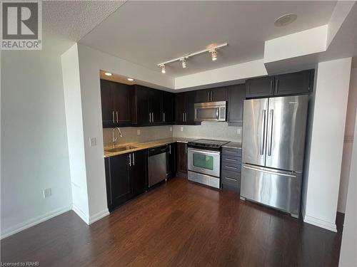 85 East Liberty Street E Unit# 805, Toronto, ON - Indoor Photo Showing Kitchen