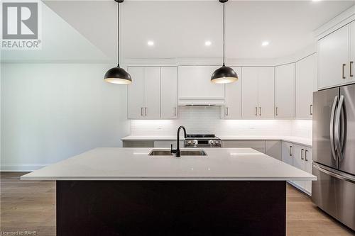 13 Charles Street, Brantford, ON - Indoor Photo Showing Kitchen With Upgraded Kitchen