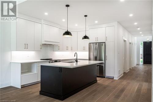 13 Charles Street, Brantford, ON - Indoor Photo Showing Kitchen With Upgraded Kitchen