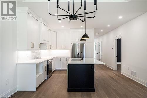 13 Charles Street, Brantford, ON - Indoor Photo Showing Kitchen With Upgraded Kitchen