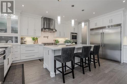 474 Dewitt Road, Stoney Creek, ON - Indoor Photo Showing Kitchen With Upgraded Kitchen