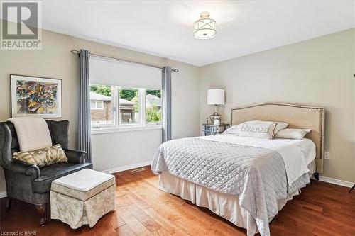 70 Glen Cannon Drive, Hamilton, ON - Indoor Photo Showing Bedroom