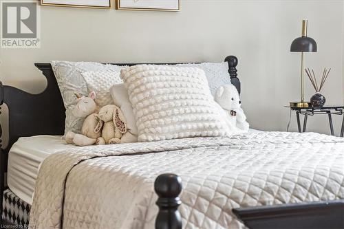 70 Glen Cannon Drive, Hamilton, ON - Indoor Photo Showing Bedroom