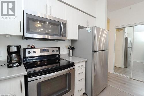 10 Concord Place Unit# 104, Grimsby, ON - Indoor Photo Showing Kitchen