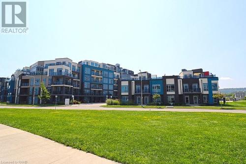 10 Concord Place Unit# 104, Grimsby, ON - Outdoor