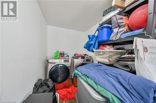 17 Albemarle Street, Hamilton, ON - Indoor Photo Showing Laundry Room