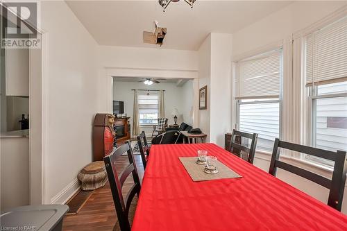 17 Albemarle Street, Hamilton, ON - Indoor Photo Showing Dining Room