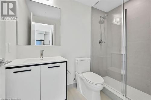 385 Winston Road Unit# 201, Grimsby, ON - Indoor Photo Showing Bathroom