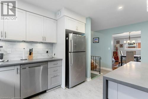 61 Napoli Drive, Hamilton, ON - Indoor Photo Showing Kitchen With Stainless Steel Kitchen