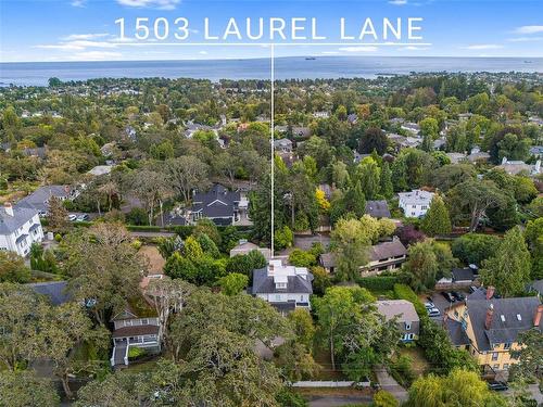 1503 Laurel Lane, Victoria, BC 