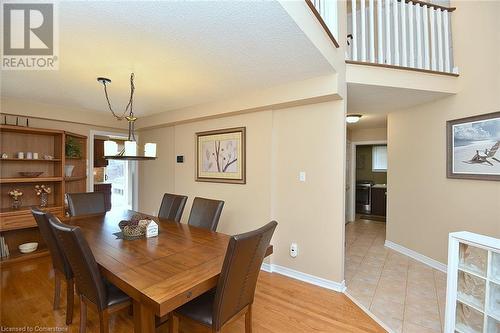 94 Grindstone Way, Waterdown, ON - Indoor Photo Showing Dining Room