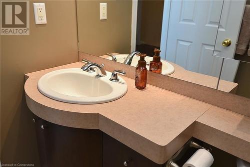 94 Grindstone Way, Waterdown, ON - Indoor Photo Showing Bathroom