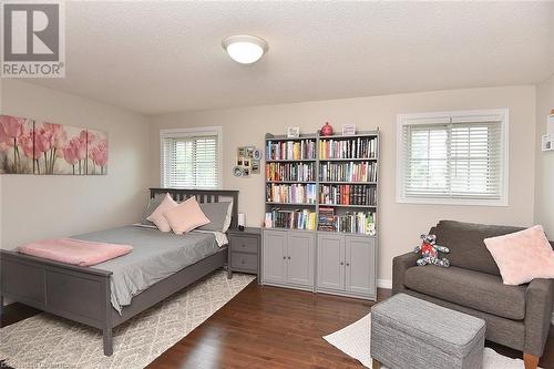 94 Grindstone Way, Waterdown, ON - Indoor Photo Showing Bedroom