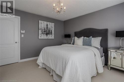 4823 Thomas Alton Boulevard Unit# 60, Burlington, ON - Indoor Photo Showing Bedroom