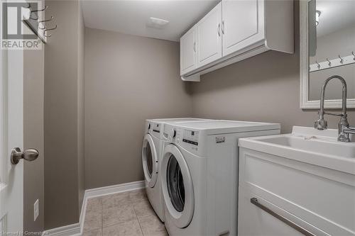 4823 Thomas Alton Boulevard Unit# 60, Burlington, ON - Indoor Photo Showing Laundry Room