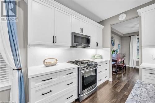 26 Harvest Gate, Smithville, ON - Indoor Photo Showing Kitchen With Upgraded Kitchen