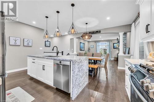 26 Harvest Gate, Smithville, ON - Indoor Photo Showing Kitchen With Upgraded Kitchen