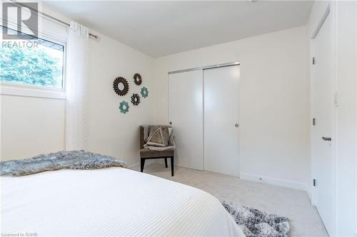 56 Woodman Drive N, Hamilton, ON - Indoor Photo Showing Bedroom