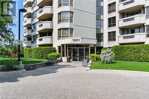 1201 North Shore Boulevard E Unit# 1105, Burlington, ON - Outdoor