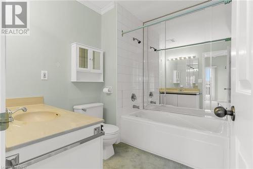 1201 North Shore Boulevard E Unit# 1105, Burlington, ON - Indoor Photo Showing Bathroom