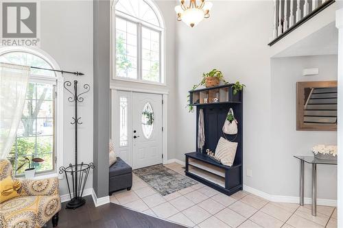 Vaulted ceiling open to 2nd floor - 54 Stonepine Crescent, Hamilton, ON - Indoor Photo Showing Other Room