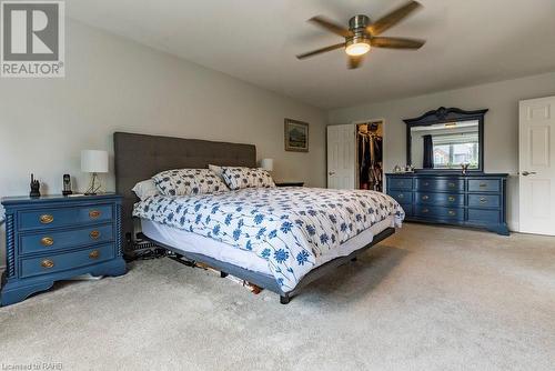 35 Banbury Drive, Ancaster, ON - Indoor Photo Showing Bedroom