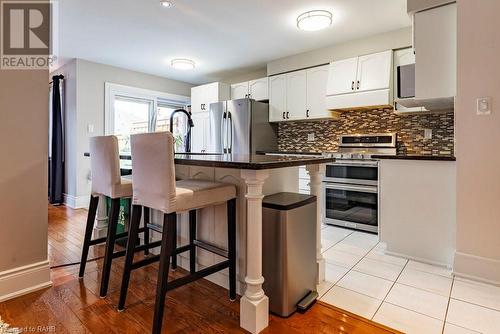 35 Banbury Drive, Ancaster, ON - Indoor Photo Showing Kitchen