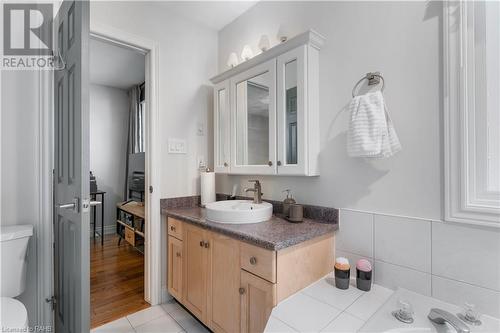 14 Coopershawk Crescent, Hamilton, ON - Indoor Photo Showing Bathroom