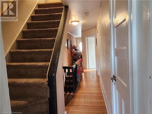 25 Gladstone Avenue, Hamilton, ON - Indoor Photo Showing Other Room