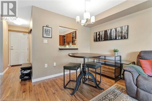 1270 Maple Crossing Boulevard Unit# 306, Burlington, ON - Indoor Photo Showing Dining Room