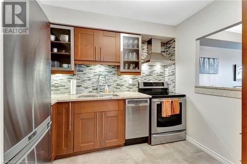 1270 Maple Crossing Boulevard Unit# 306, Burlington, ON - Indoor Photo Showing Kitchen